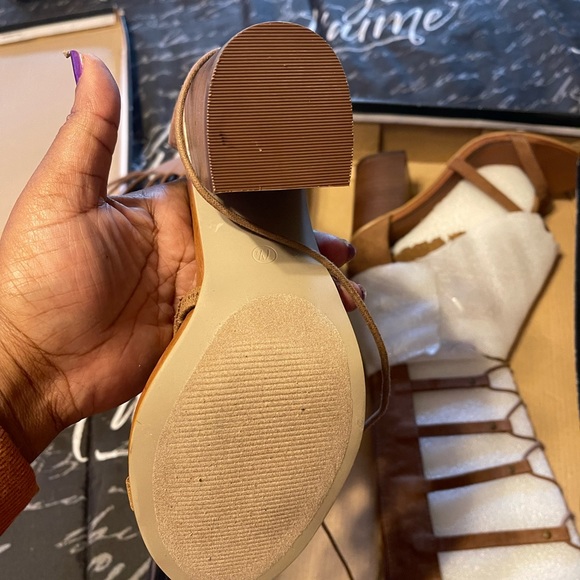 NWT Knee High Opened-Toed Gladiator Heeled Laced-Up Sandals - Picture 3 of 15